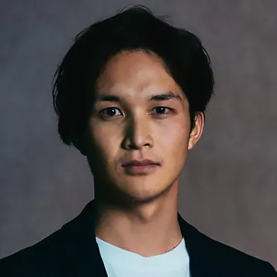 一言 優成