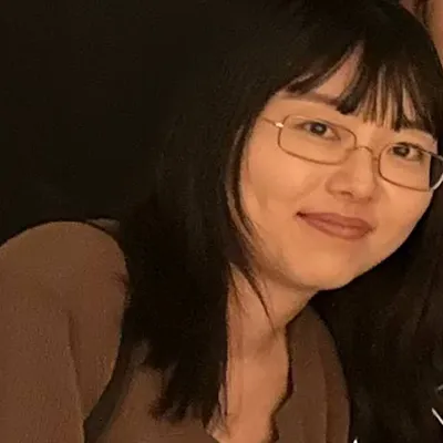 鈴木 里彩子